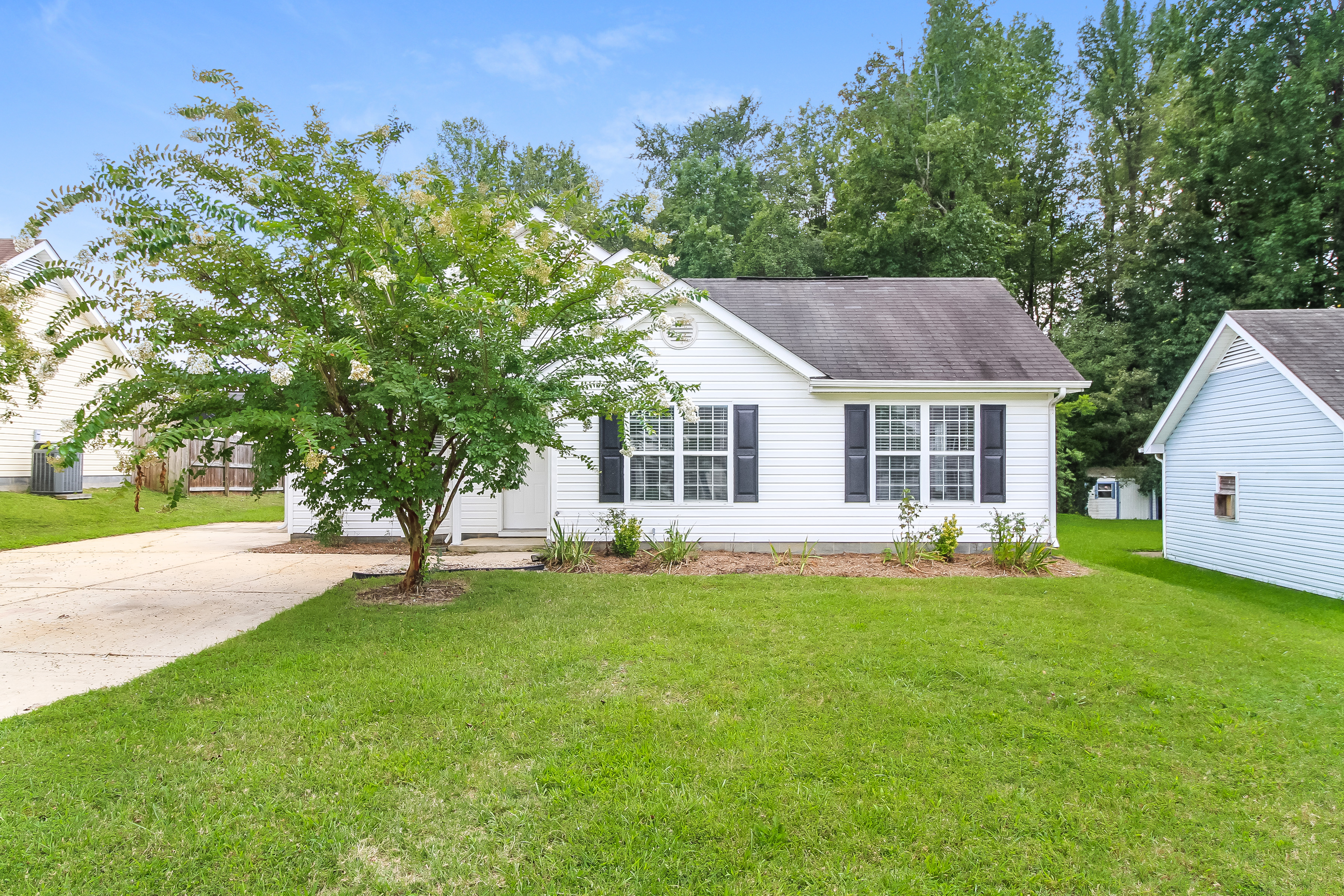 803 Quail Cove Ct Greensboro, NC 27406